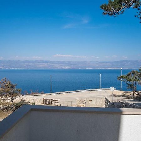 Apartmán Apartman Cubranic Vrbnik Exteriér fotografie