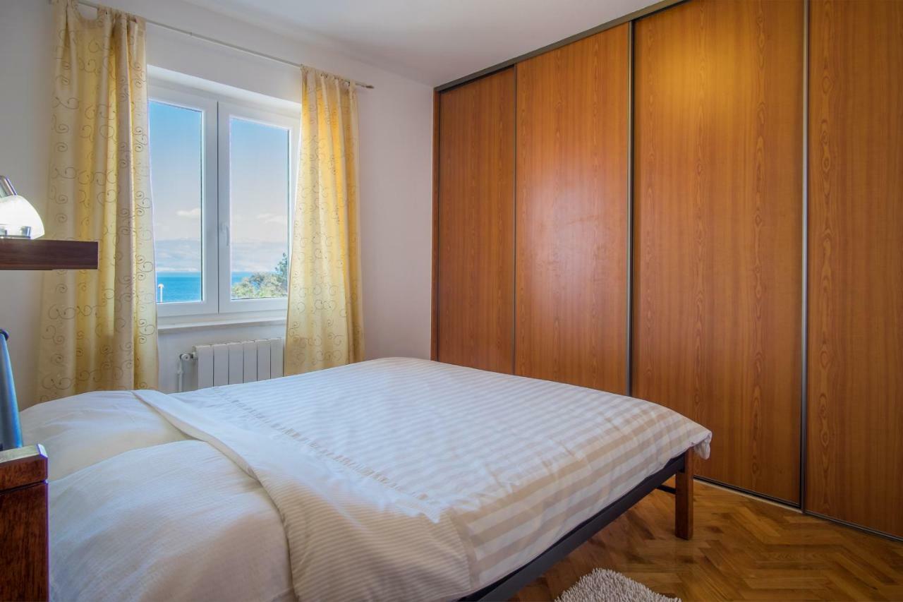 Apartmán Apartman Cubranic Vrbnik Exteriér fotografie
